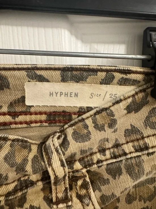 Anthropologie Leopard Print Women's Denim Shorts - Tan size 25 small - Picture 3 of 4